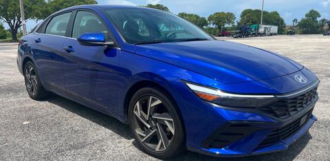 Hyundai Elantra 2025