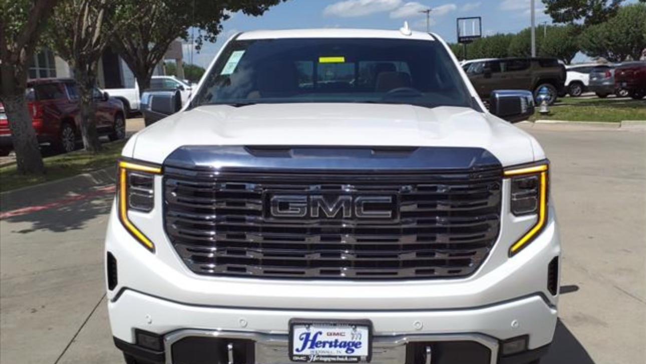 GMC Sierra 1500 2025 in 