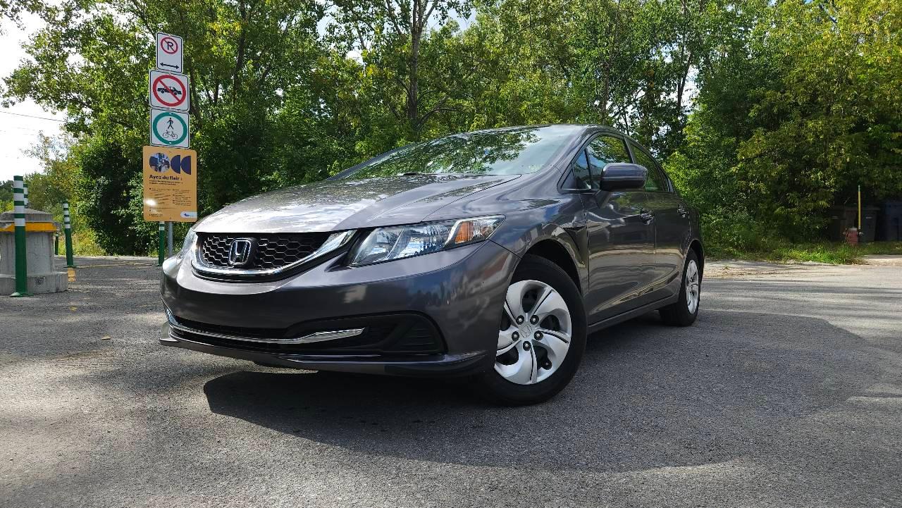 Honda Civic 2015 in Laval, QC
