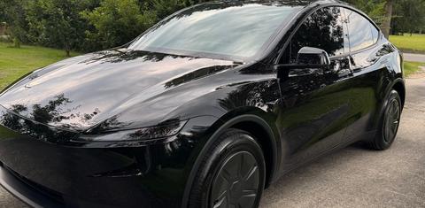 Tesla Model Y 2026
