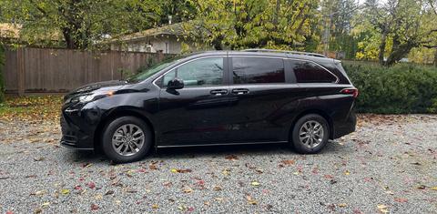 Toyota Sienna 2025