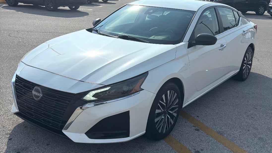 Nissan Altima 2025 in Aurora, IL