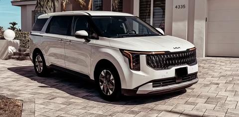 Kia Carnival Hybrid 2025