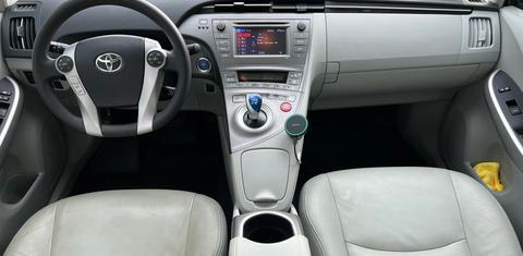 Toyota Prius 2015