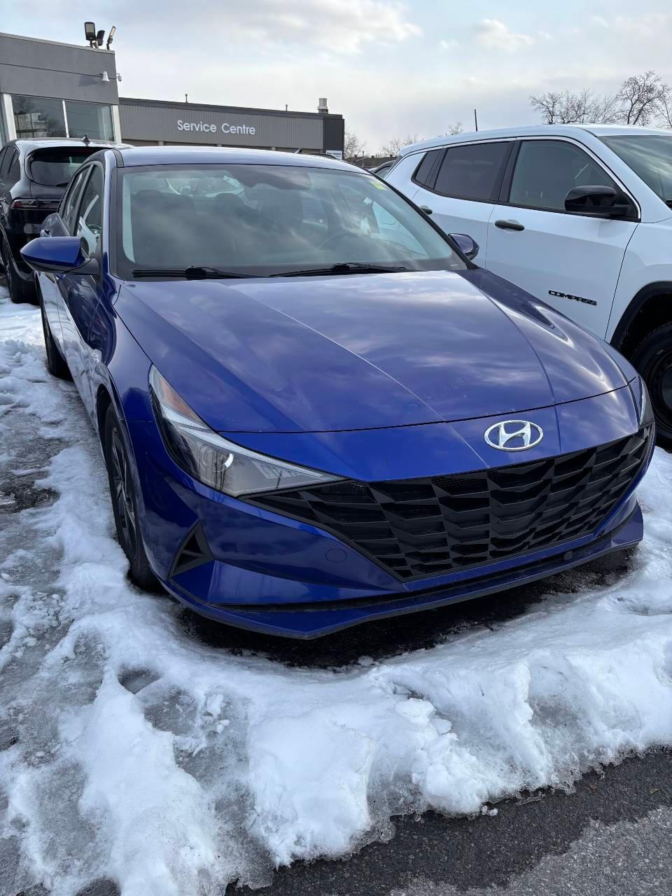 Hyundai Elantra 2022 à 