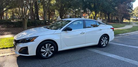Nissan Altima 2025