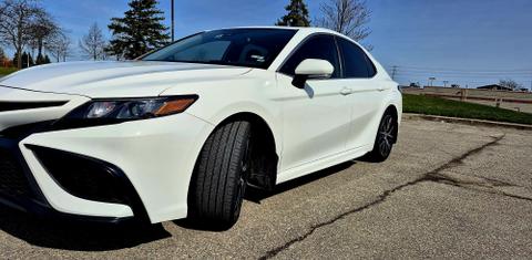 Toyota Camry Hybrid 2023