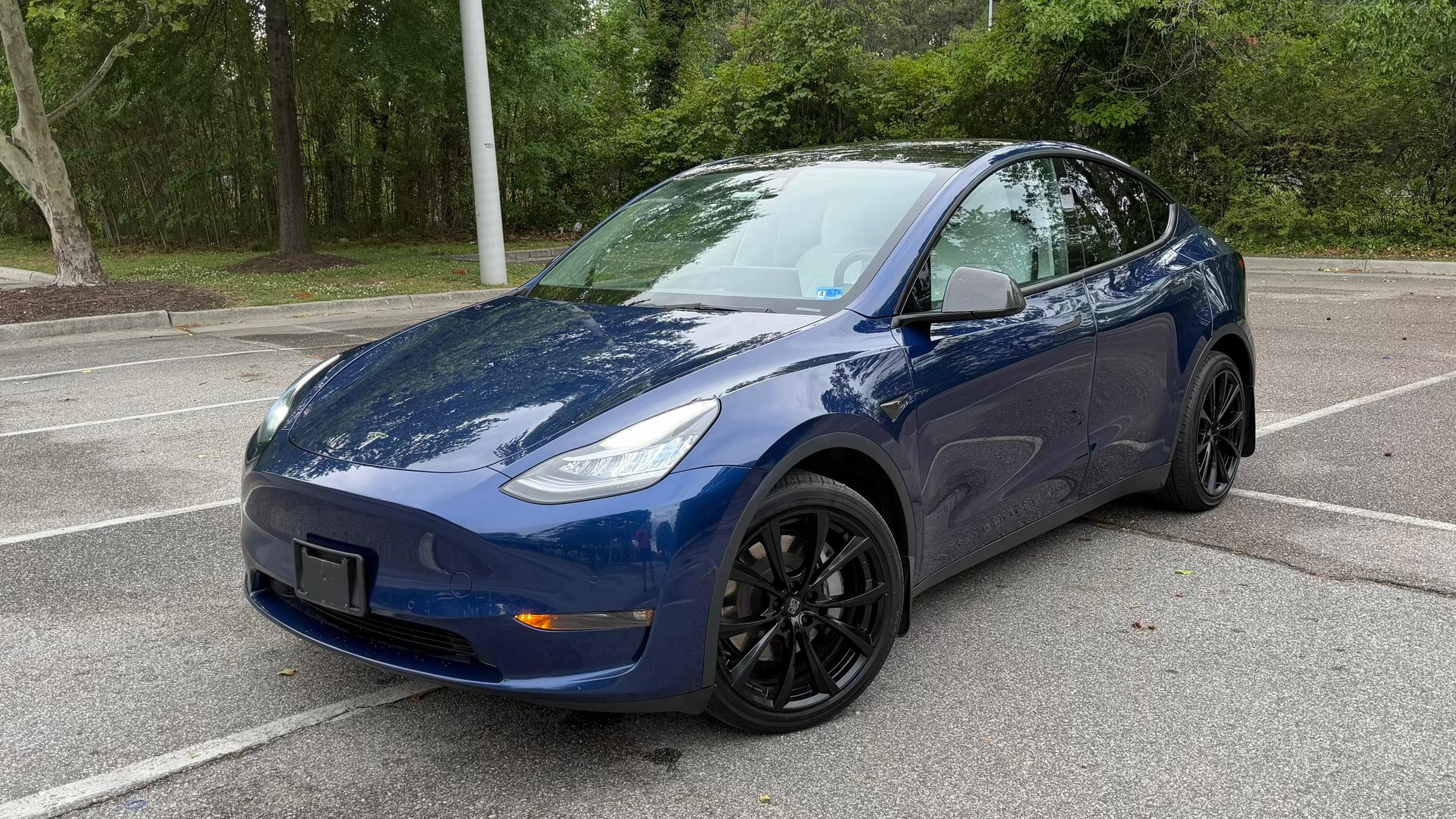 Tesla Model Y 2022 in Norfolk, VA
