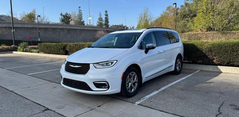 Chrysler Pacifica 2023