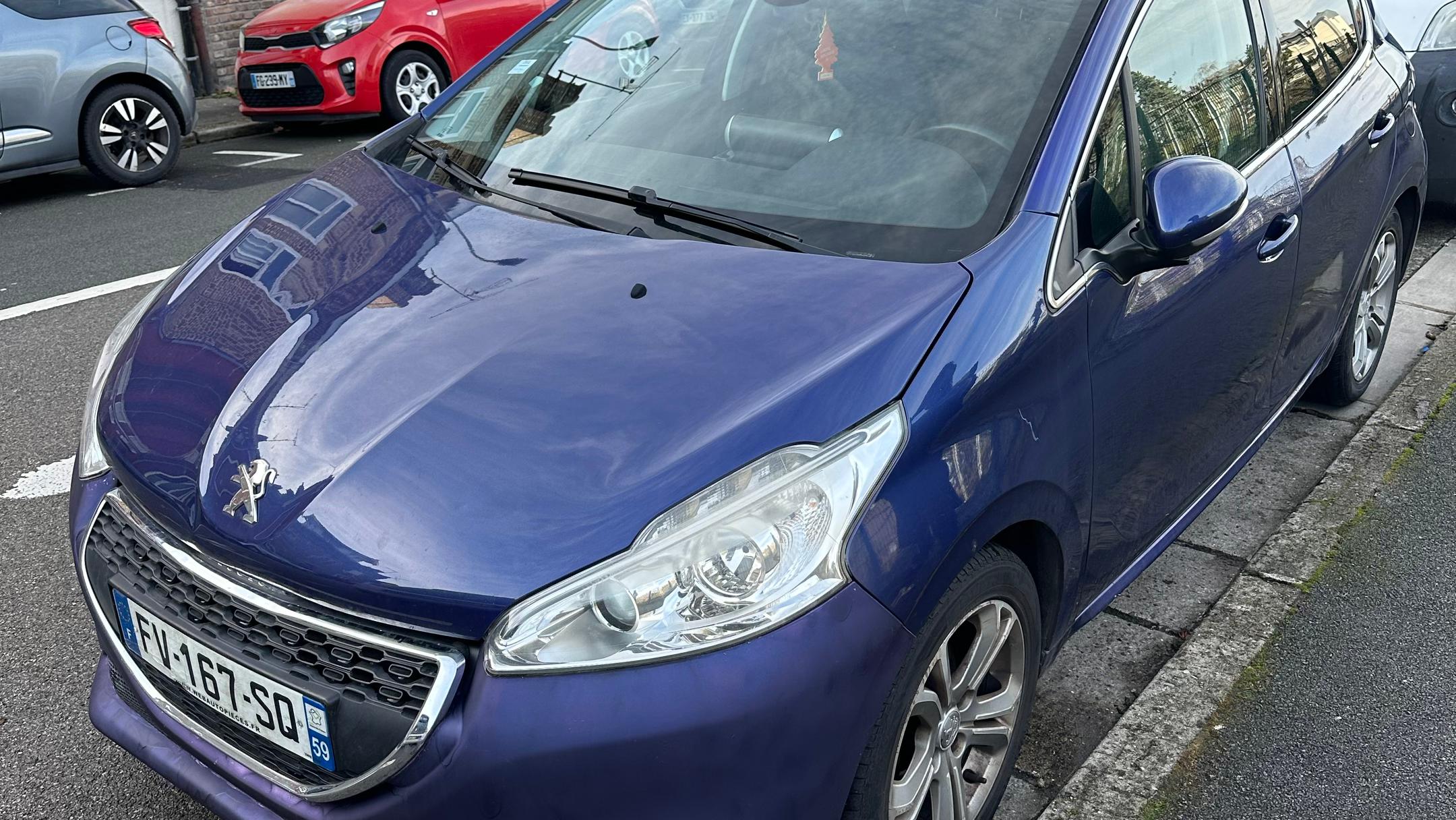 Peugeot 208 2013 à Amiens