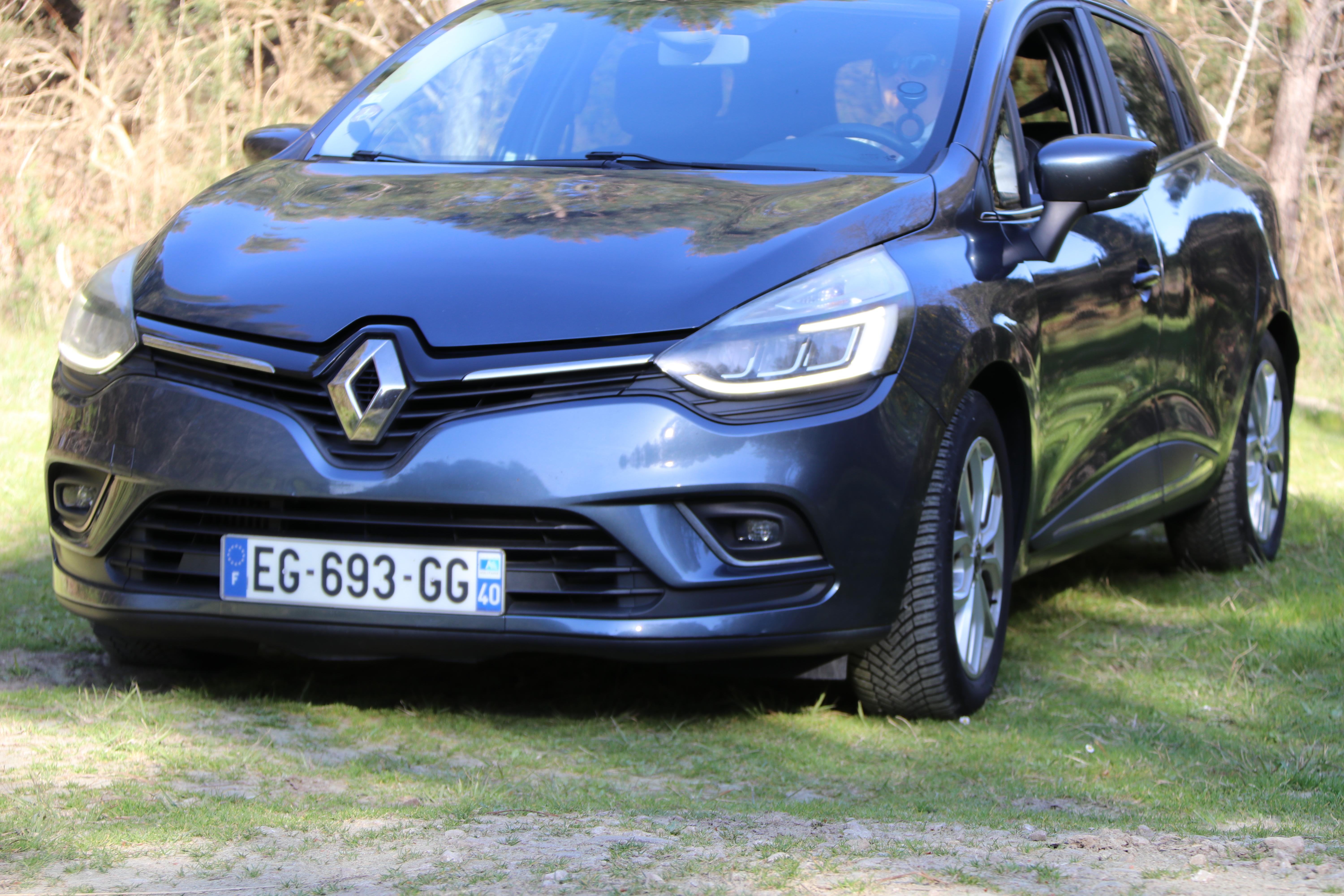 Renault CLIO IV 2016 à Toulouse