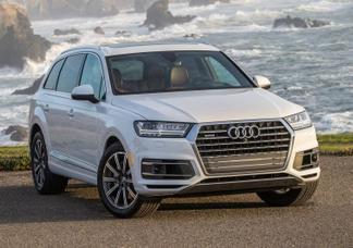 Audi Q7 car