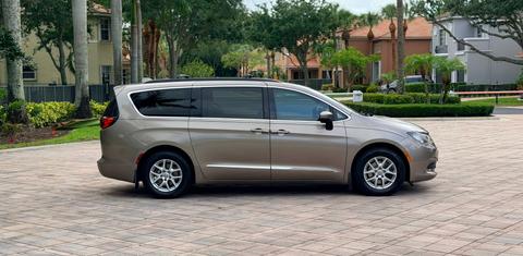 Chrysler Pacifica 2017