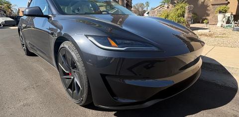 Tesla Model 3 2024
