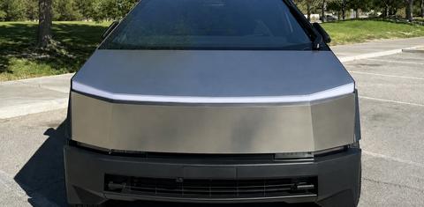 Tesla Cybertruck 2026