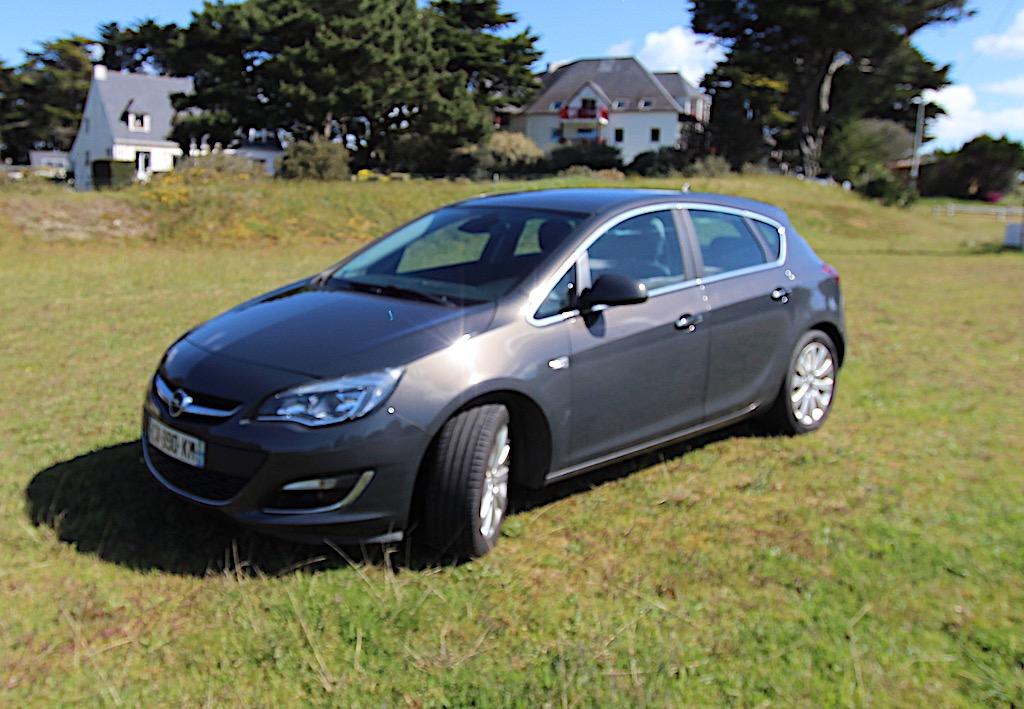 Opel ASTRA 2012 à La Baule-Escoublac
