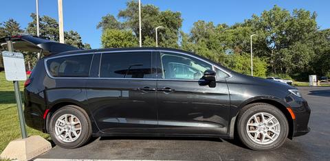 Chrysler Pacifica 2023