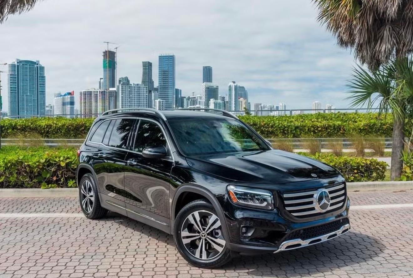 Mercedes-Benz GLB-Class 2025 in 