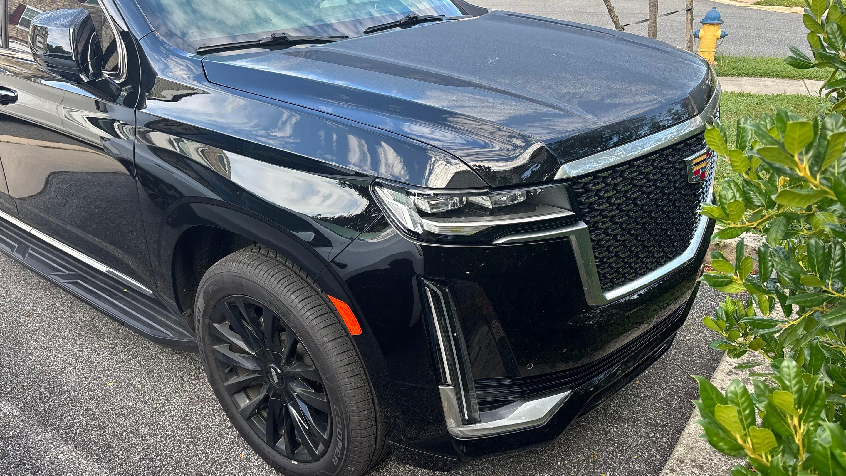 Cadillac Escalade ESV 2021 in 