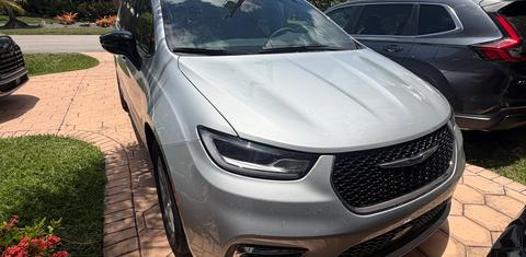 Chrysler Pacifica 2026