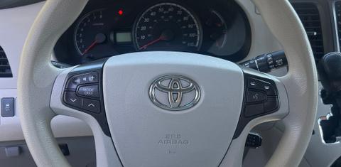 Toyota Sienna 2014
