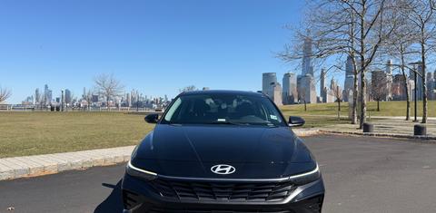 Hyundai Elantra 2024