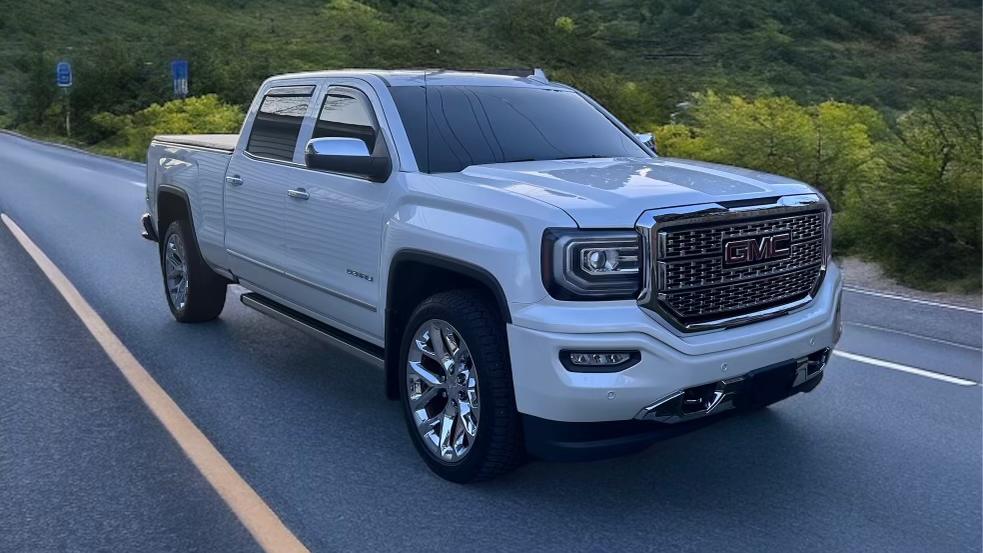GMC Sierra 1500 2018 in Greenfield, WI