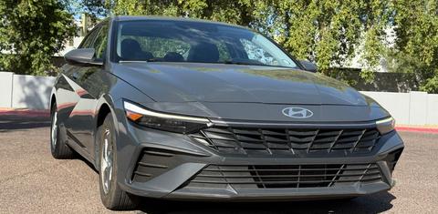 Hyundai Elantra 2024