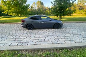 Hyundai Elantra 2019 in Montréal