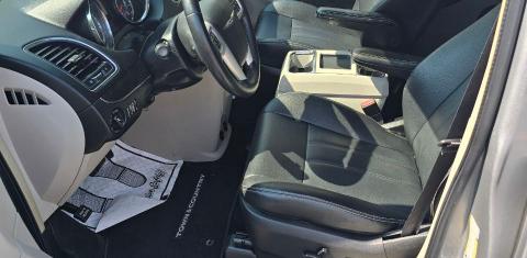 Chrysler Town & Country 2016