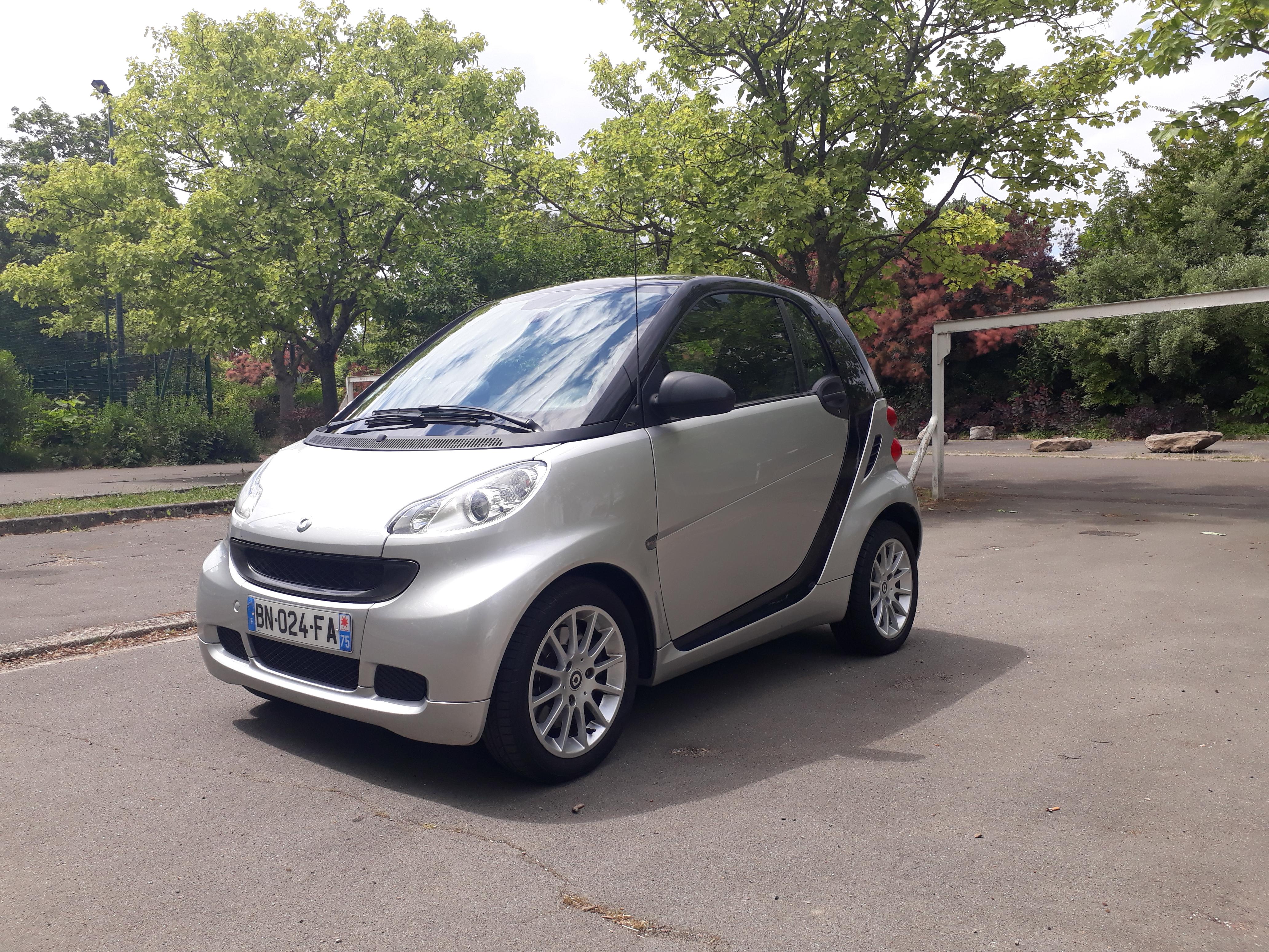 smart FORTWO COUPE 2011 à Asnières-sur-Seine