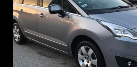 Peugeot 5008 2016