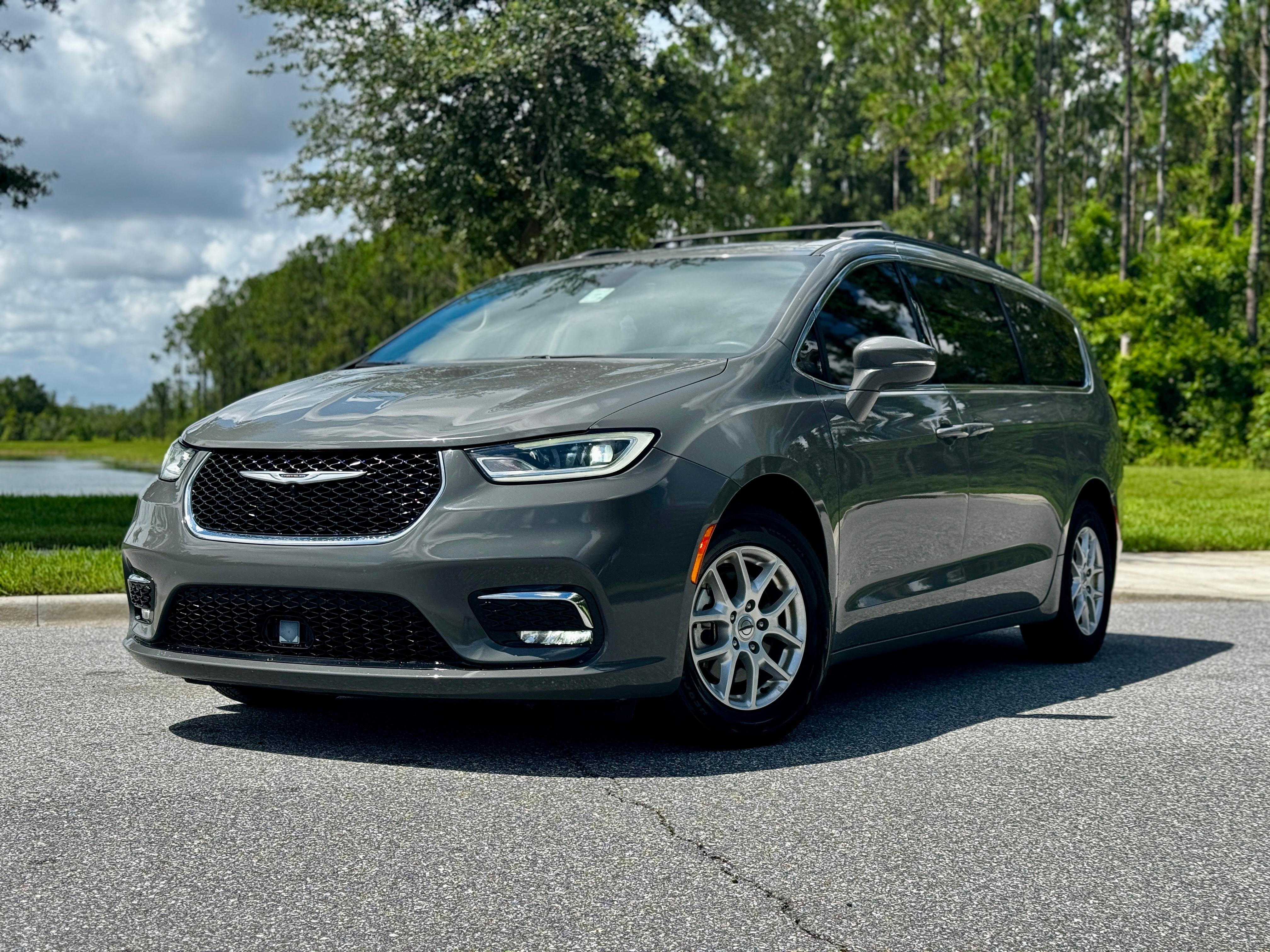 Chrysler Pacifica 2022 in Winter Garden, FL