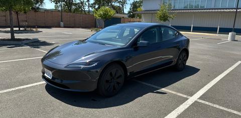 Tesla Model 3 2025