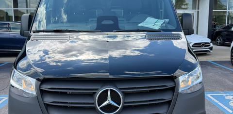 Mercedes-Benz Sprinter 2025