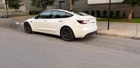 Tesla Model 3 2025