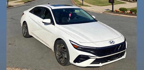 Hyundai Elantra 2025