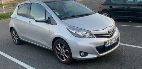 Toyota YARIS 2011
