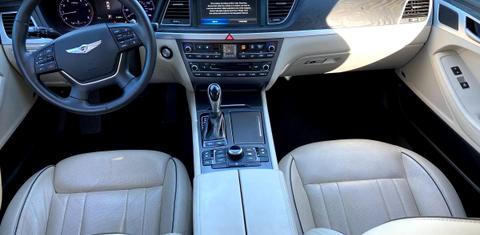 Hyundai Genesis 2015