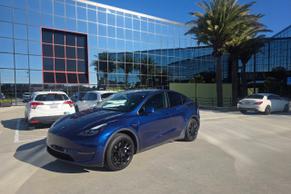 Tesla Model Y 2023 em Burlingame