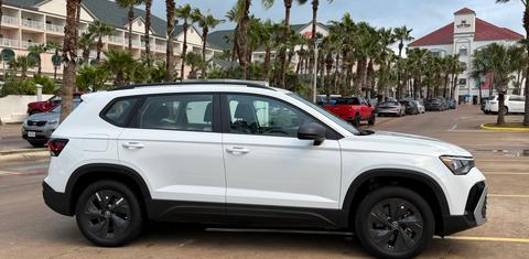 Volkswagen Taos 2025