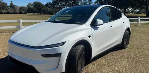 Tesla Model Y 2026