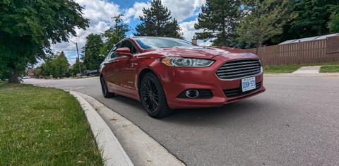 Ford Fusion Hybrid 2014