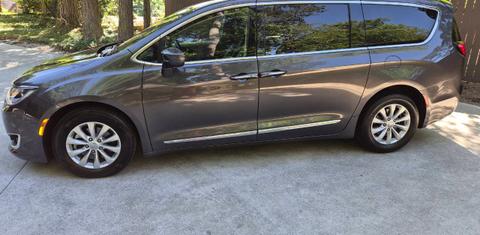 Chrysler Pacifica 2019