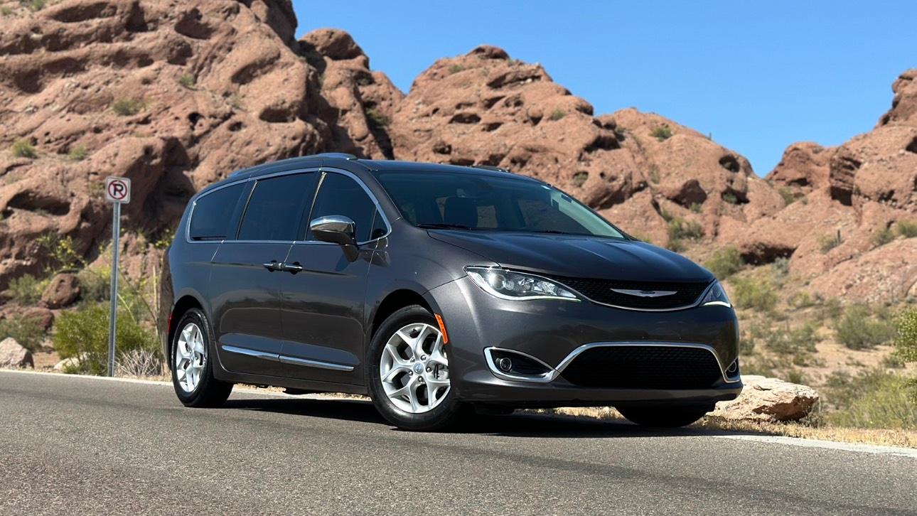 Chrysler Pacifica 2020 in 