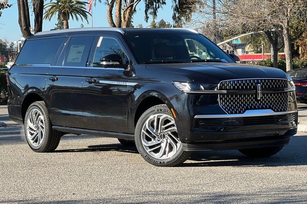 Lincoln Navigator 2025 in Spring, TX