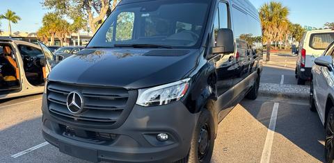 Mercedes-Benz Sprinter 2024