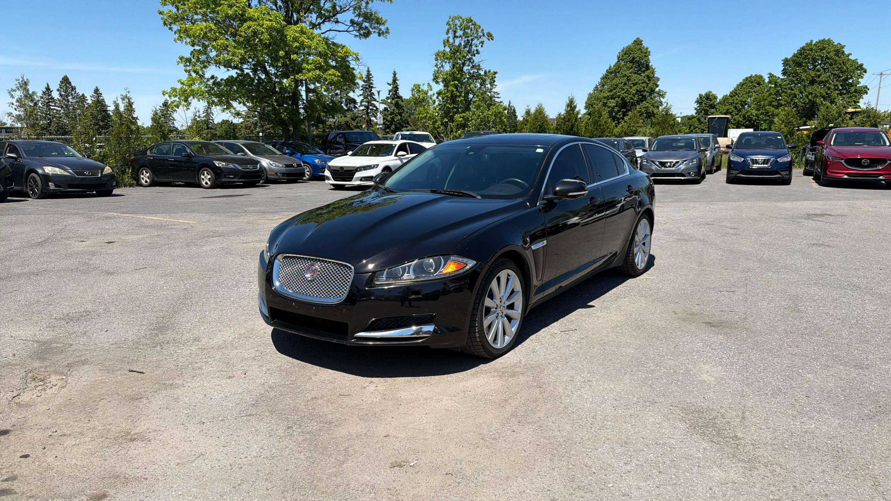 Jaguar XF 2014 à La Prairie, QC