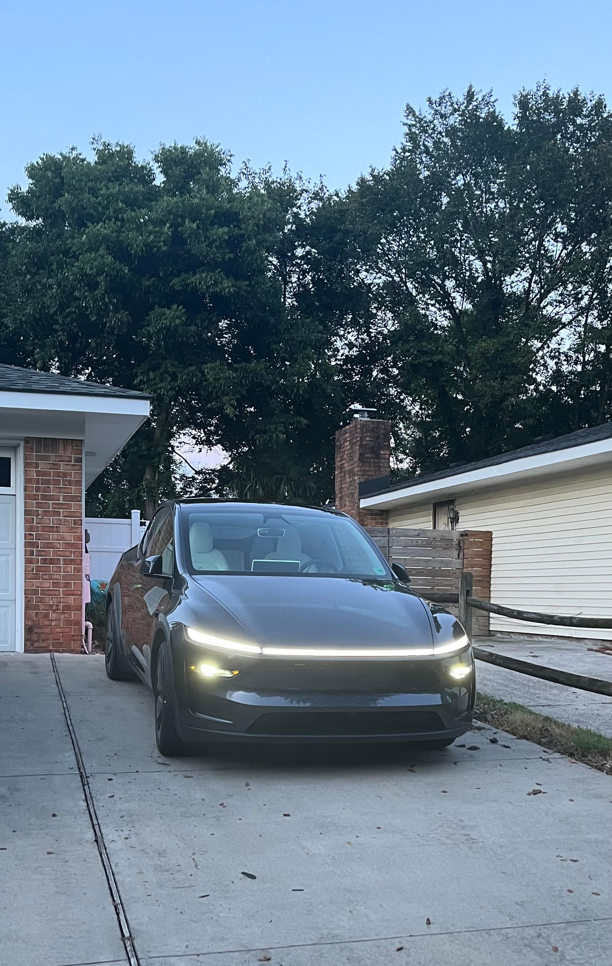 Tesla Model Y 2026 in Virginia Beach, VA