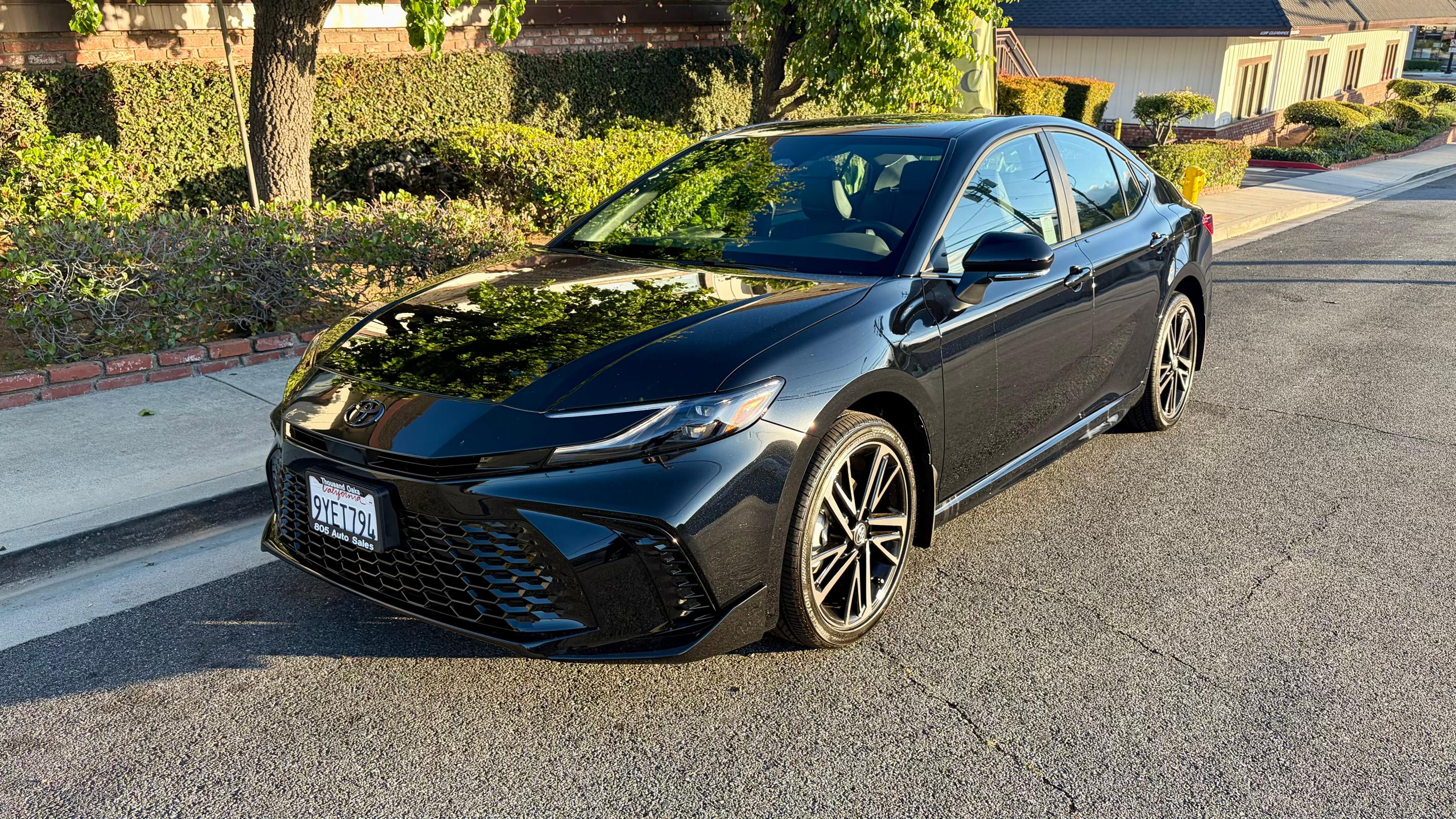 Toyota Camry Hybrid 2026 in Thousand Oaks, CA